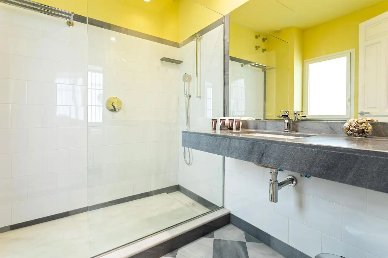 Genteel Home San Laureano Seville Apartment