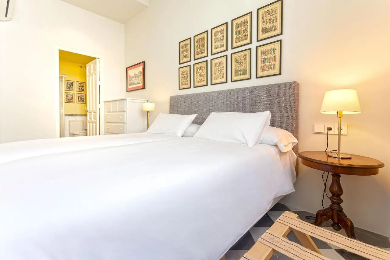 Genteel Home San Laureano Seville Apartment